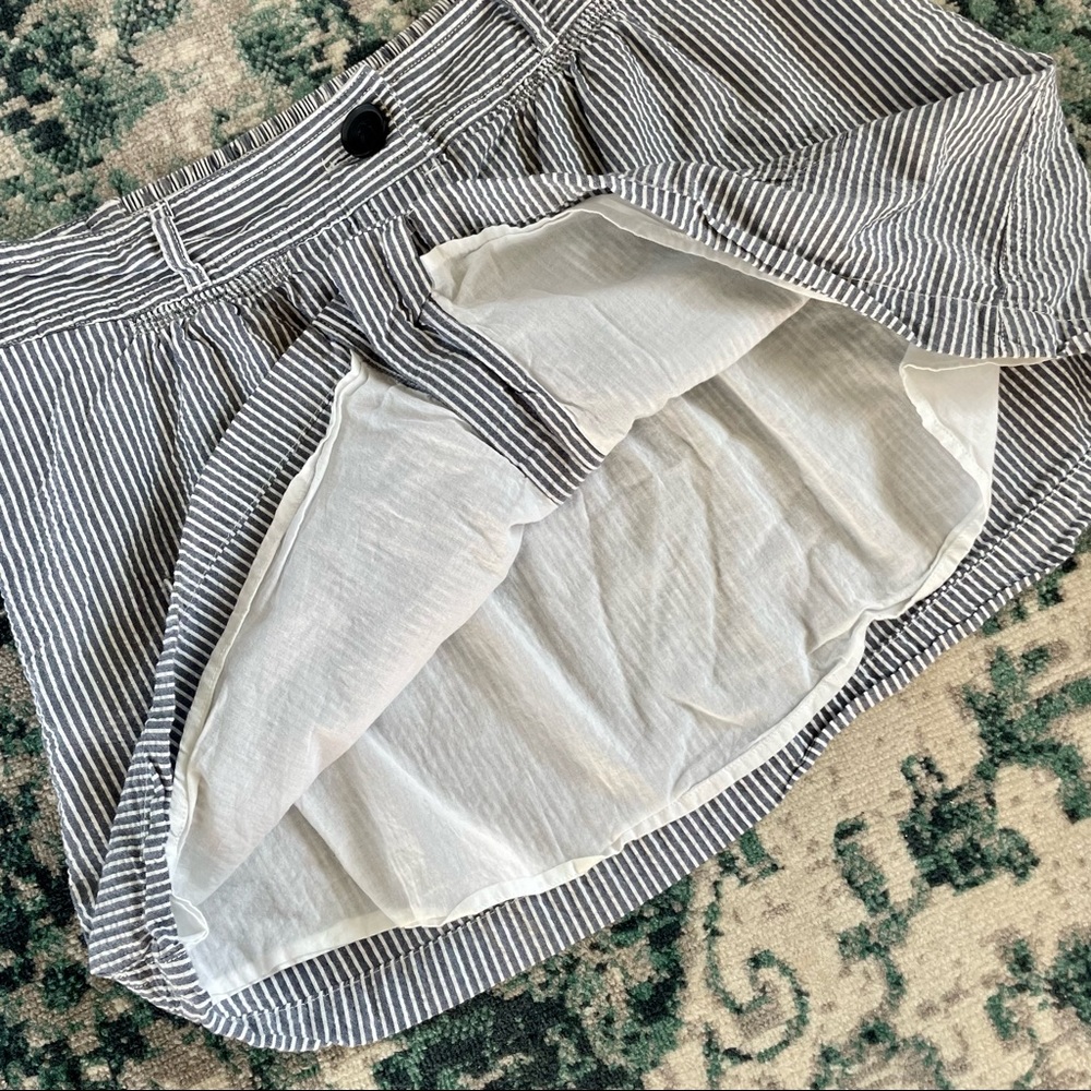 American Eagle Outfitters Blue Striped Seersucker Skirt Size Medium Lined Summer - Picture 9 of 11